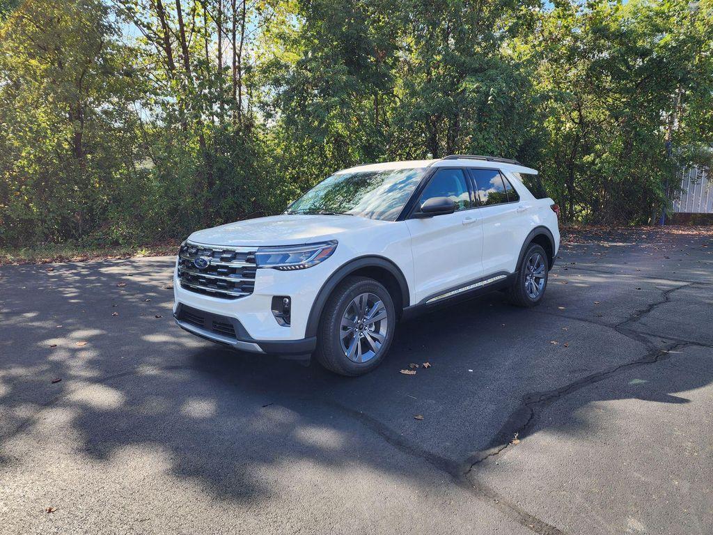 new 2025 Ford Explorer car