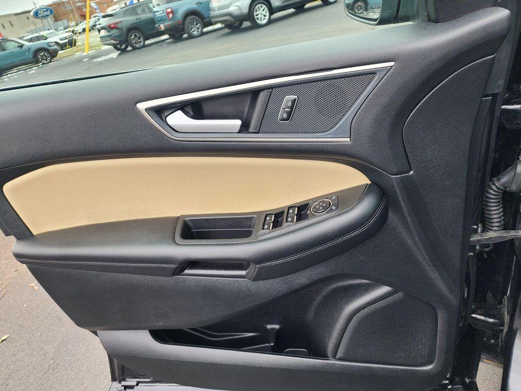 used 2024 Ford Edge car, priced at $22,511