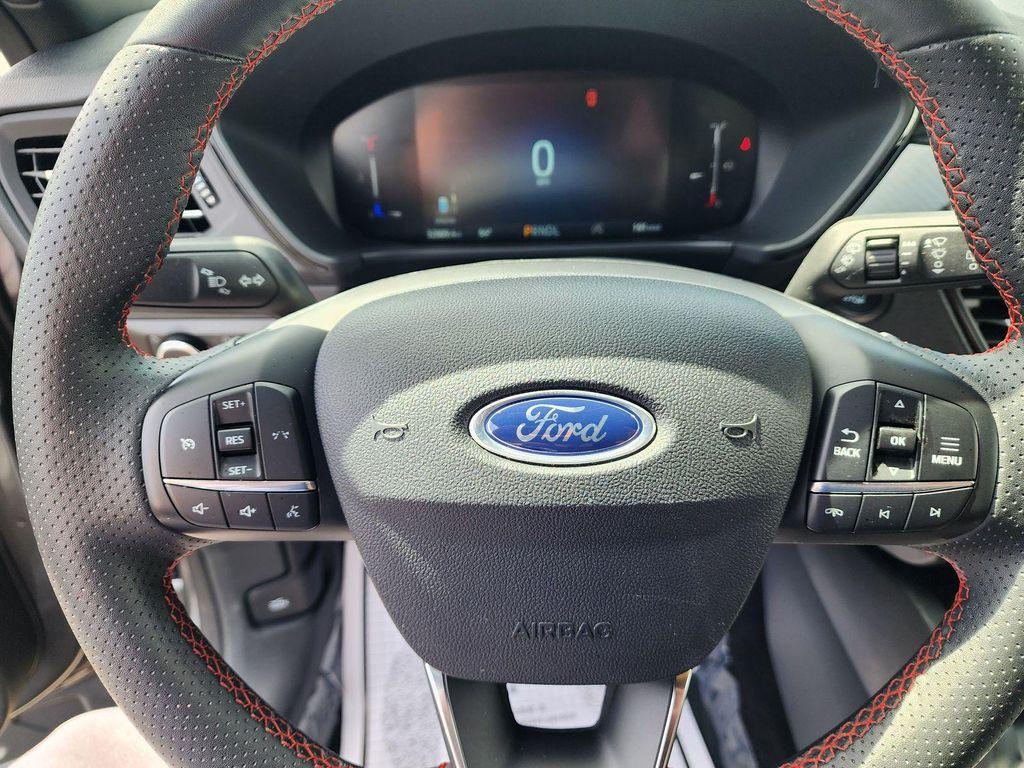 used 2025 Ford Escape car, priced at $24,708
