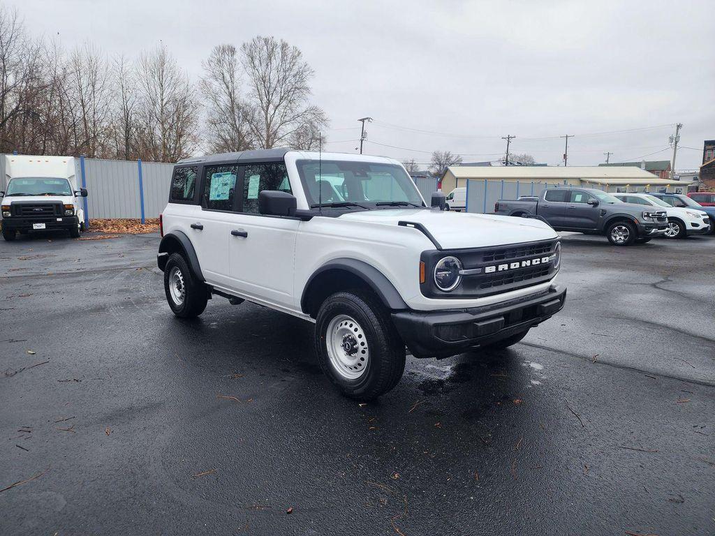 new 2025 Ford Bronco car, priced at $44,075