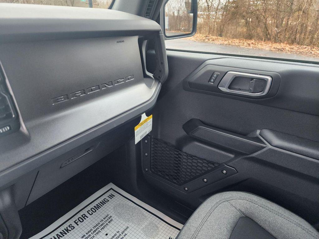 new 2025 Ford Bronco car, priced at $44,075