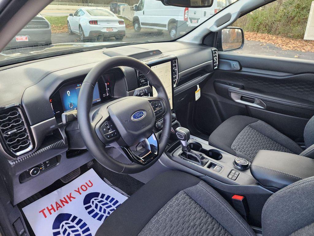 new 2025 Ford Ranger car