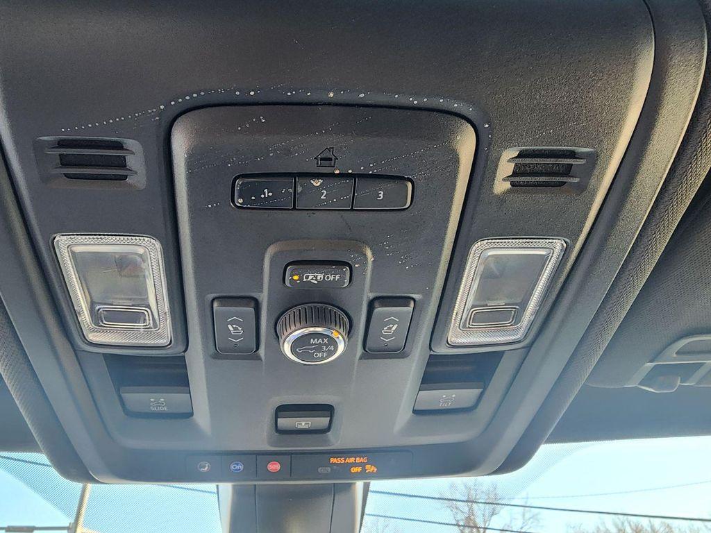 used 2022 Chevrolet Tahoe car, priced at $55,357