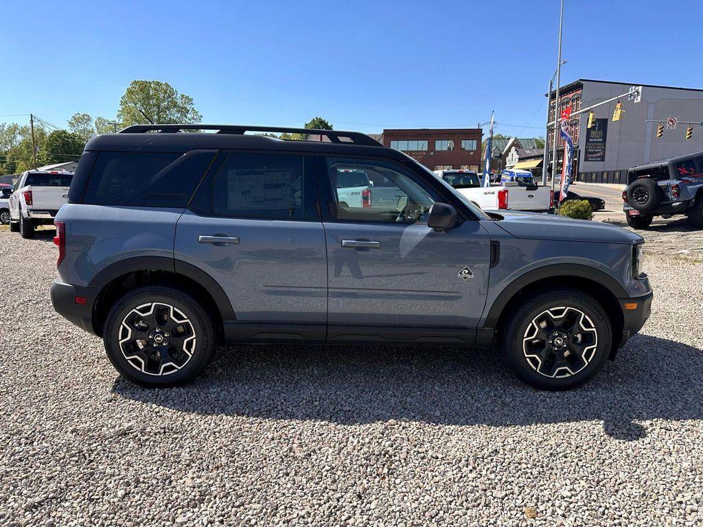new 2025 Ford Bronco Sport car, priced at $40,360