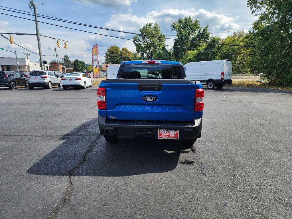 new 2025 Ford Maverick car