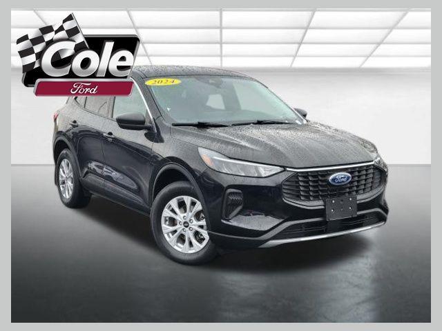 used 2024 Ford Escape car, priced at $22,367