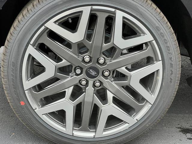new 2025 Ford Expedition Max car, priced at $90,434