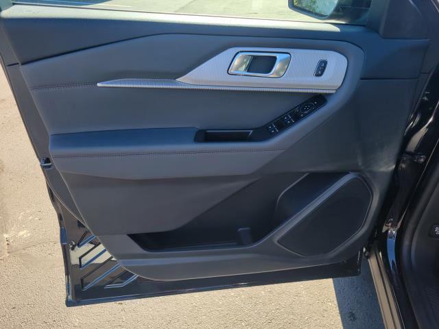 new 2025 Ford Explorer car, priced at $45,723