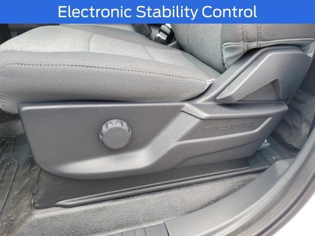 new 2025 Ford F-350 car, priced at $61,902