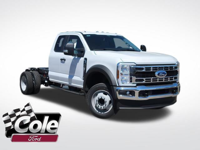 new 2025 Ford F-450 car, priced at $61,560