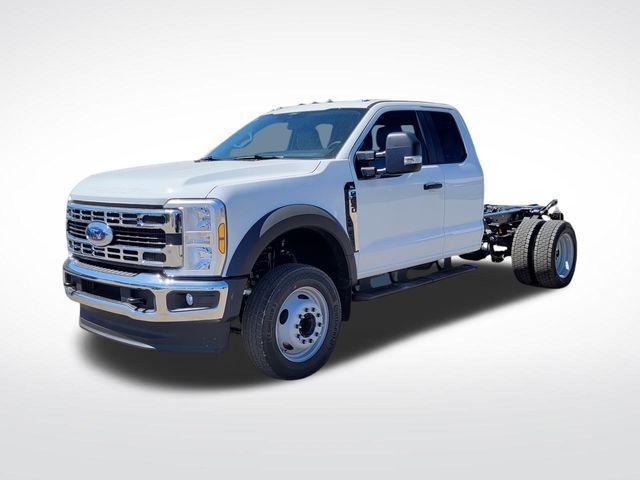 new 2025 Ford F-450 car, priced at $61,560
