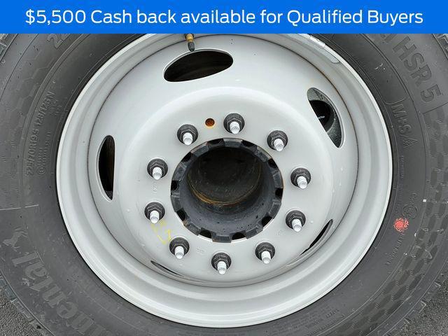 new 2025 Ford F-450 car, priced at $58,060