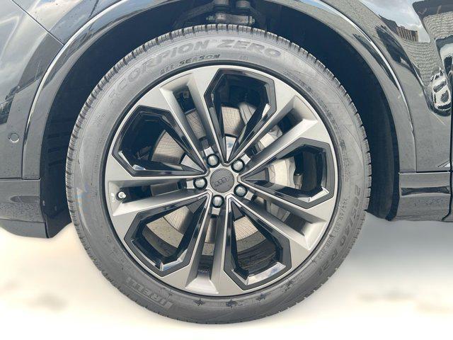 new 2026 Audi Q7 car, priced at $73,915