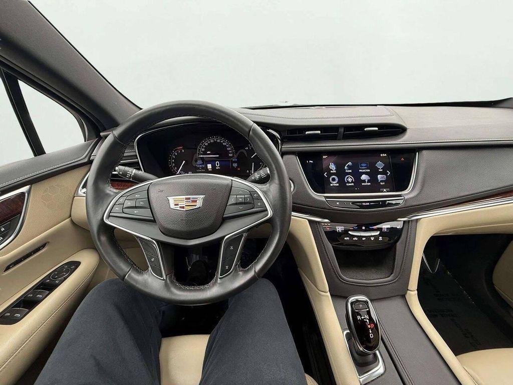 used 2017 Cadillac XT5 car, priced at $12,995