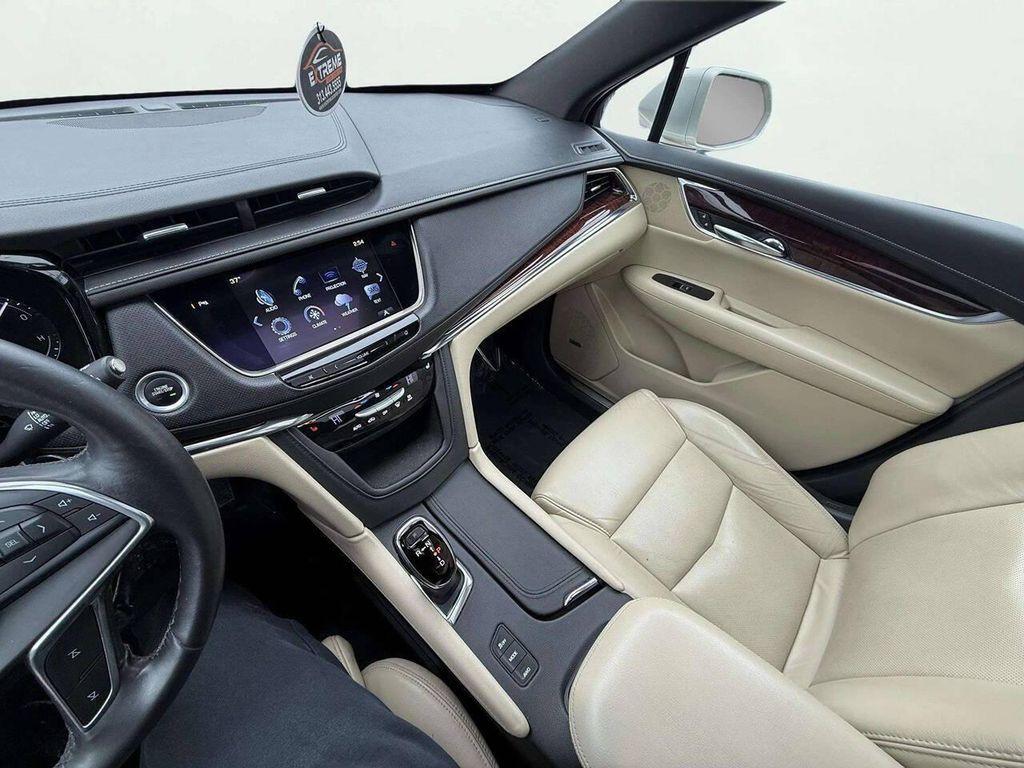used 2017 Cadillac XT5 car, priced at $12,995