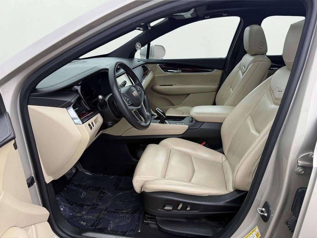 used 2017 Cadillac XT5 car, priced at $12,995