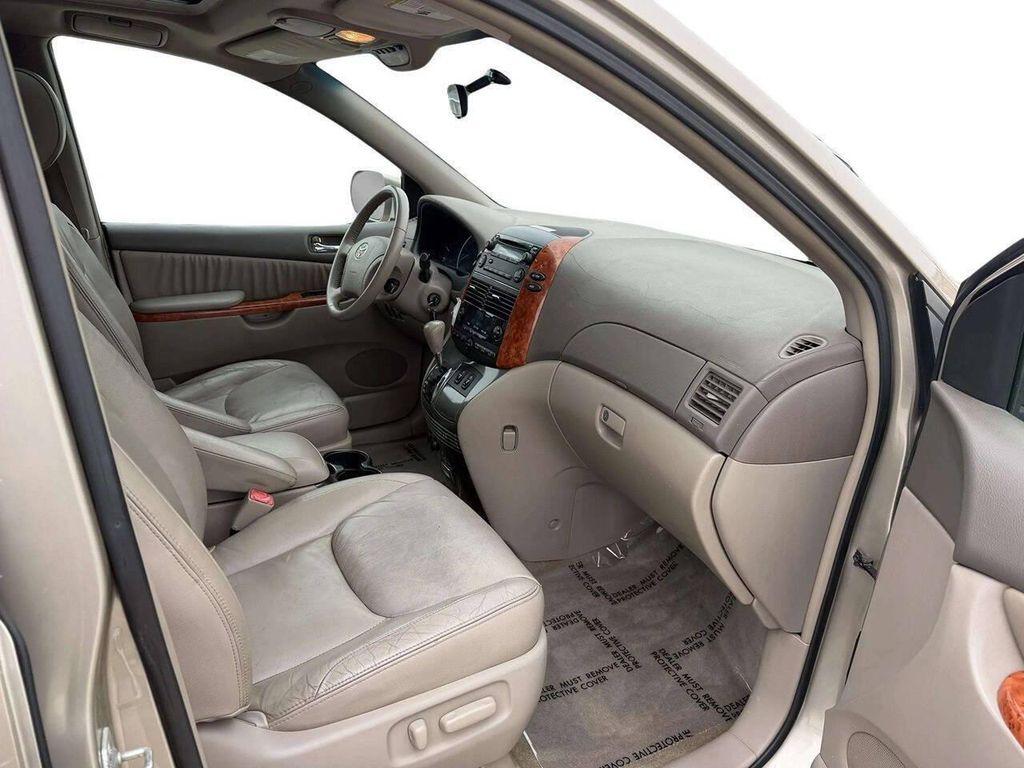 used 2006 Toyota Sienna car, priced at $4,995