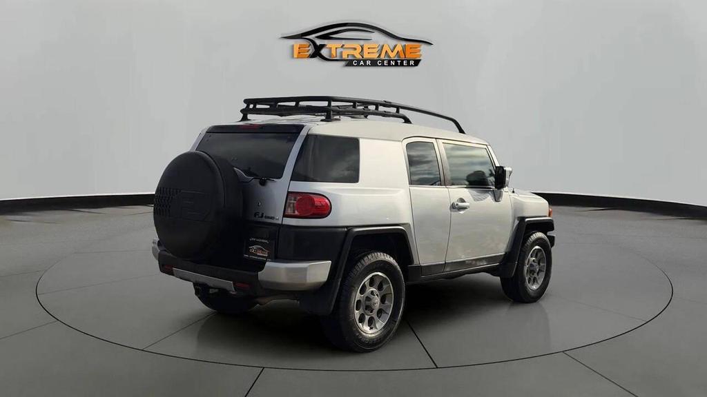 used 2007 Toyota FJ Cruiser car, priced at $14,995