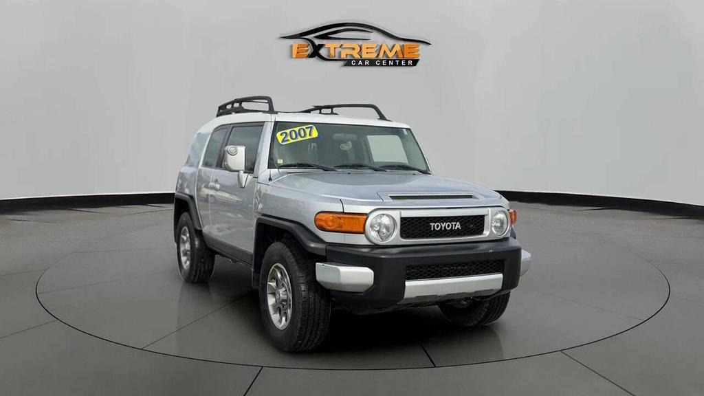 used 2007 Toyota FJ Cruiser car, priced at $14,995