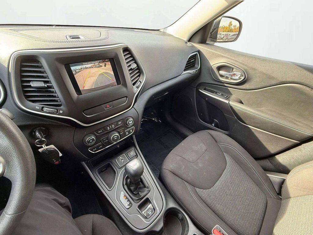 used 2020 Jeep Cherokee car, priced at $9,995