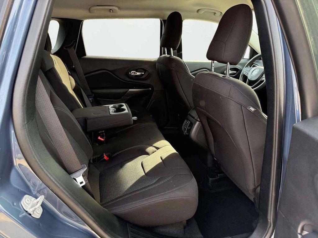 used 2020 Jeep Cherokee car, priced at $9,995