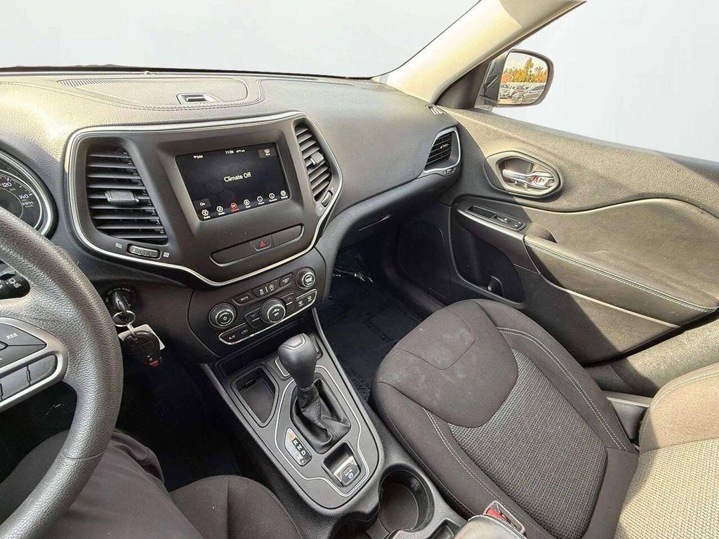 used 2020 Jeep Cherokee car, priced at $9,995