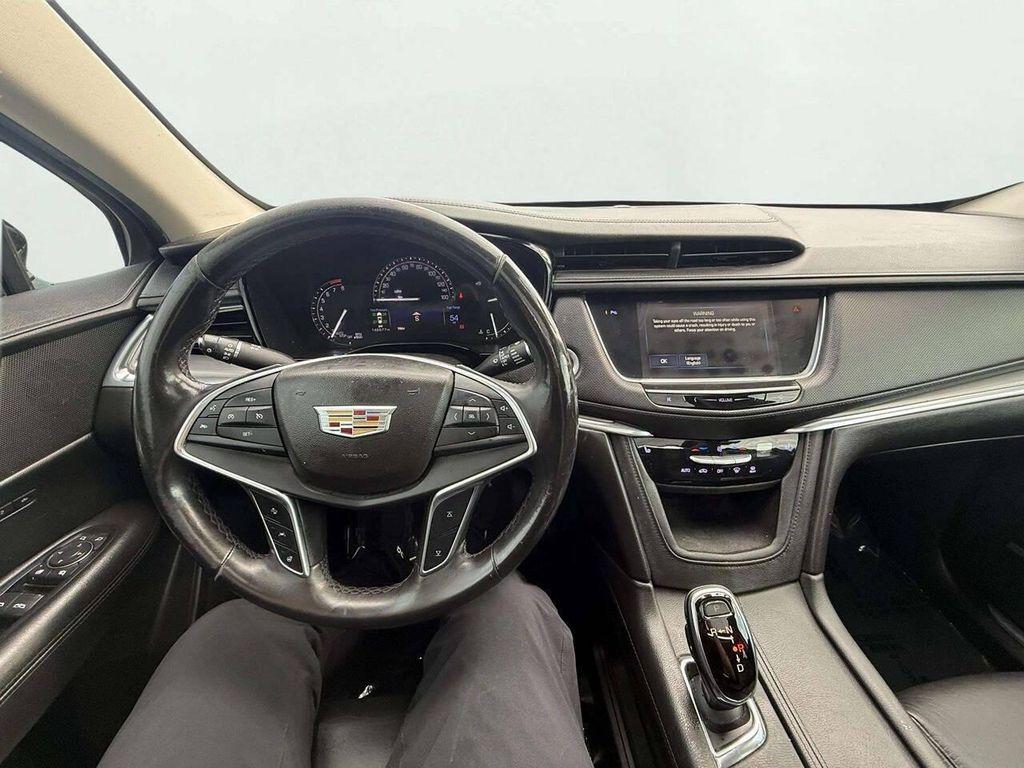 used 2017 Cadillac XT5 car, priced at $10,995