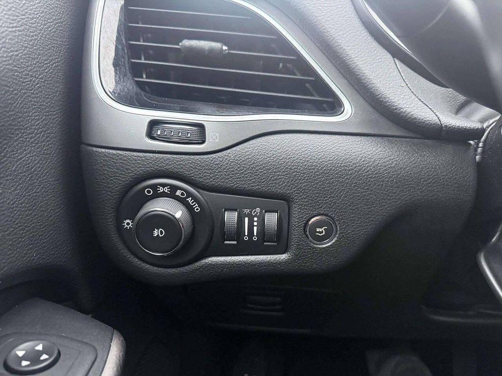 used 2019 Jeep Cherokee car, priced at $13,995