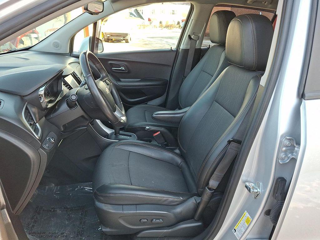 used 2022 Chevrolet Trax car, priced at $17,831