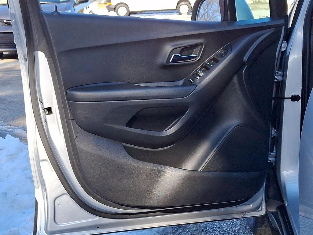 used 2022 Chevrolet Trax car, priced at $17,831