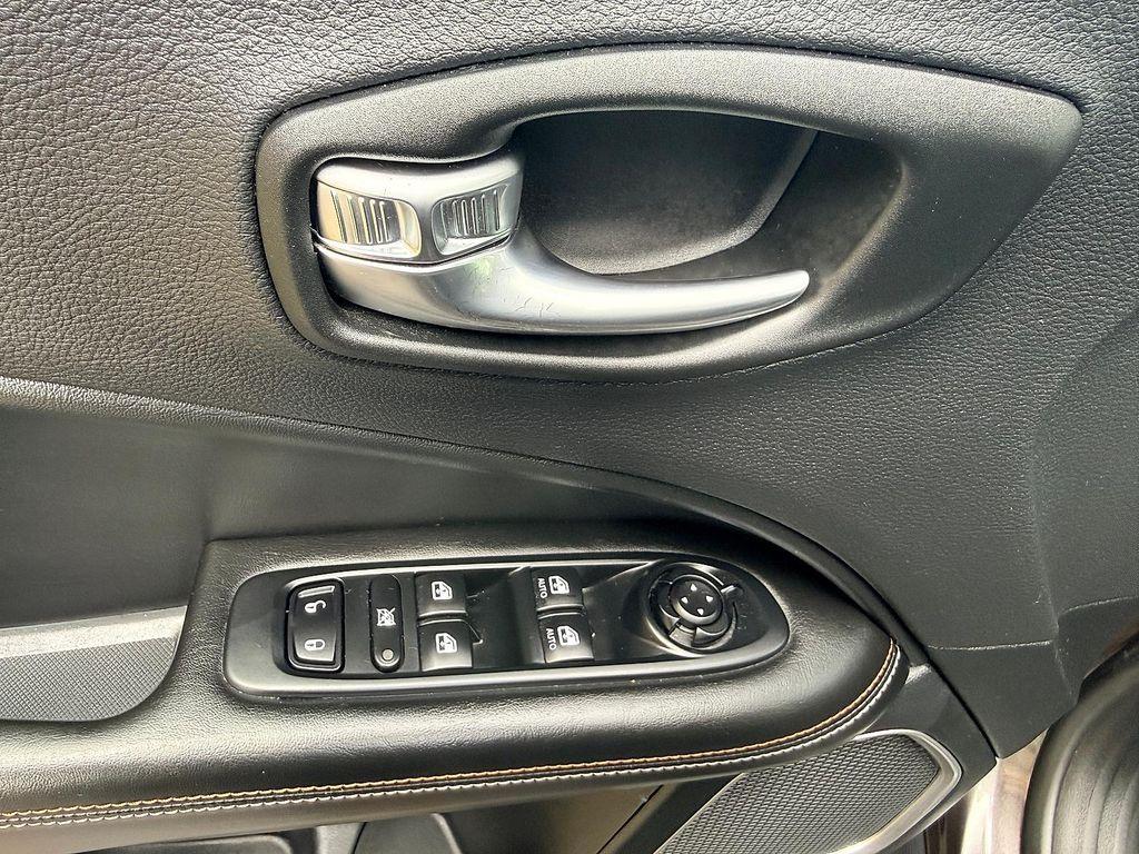 used 2019 Jeep Compass car, priced at $17,595