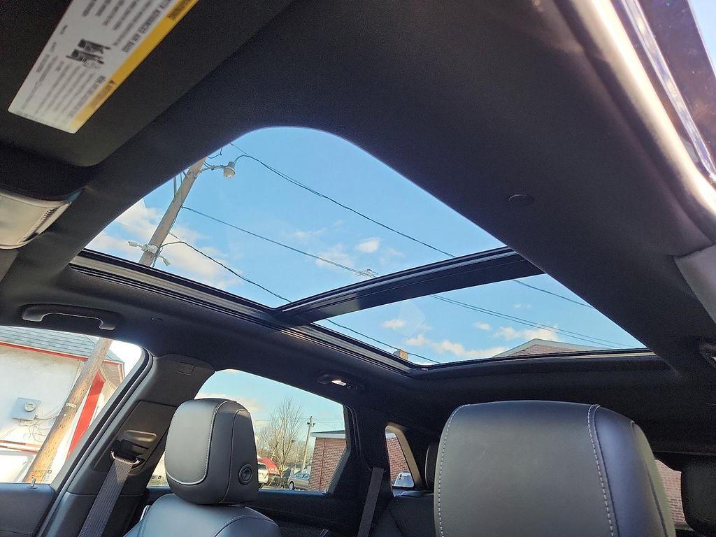 used 2021 Cadillac XT5 car, priced at $29,941