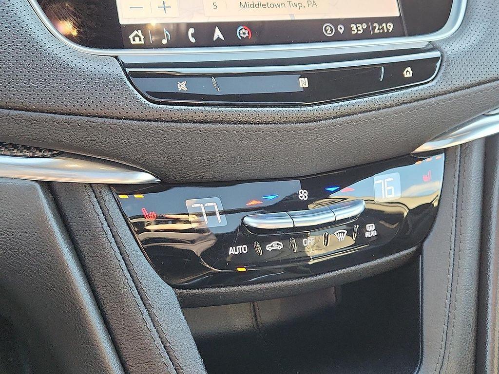 used 2021 Cadillac XT5 car, priced at $29,941