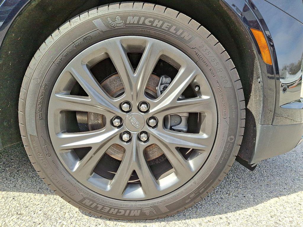 used 2021 Cadillac XT5 car, priced at $26,869