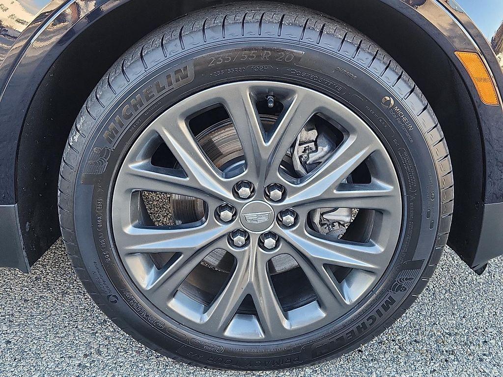 used 2021 Cadillac XT5 car, priced at $29,941