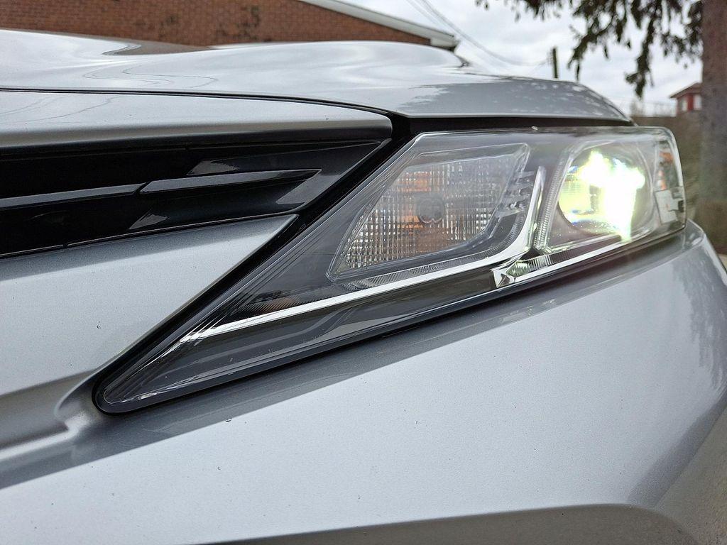 used 2018 Toyota Camry Hybrid car, priced at $19,775