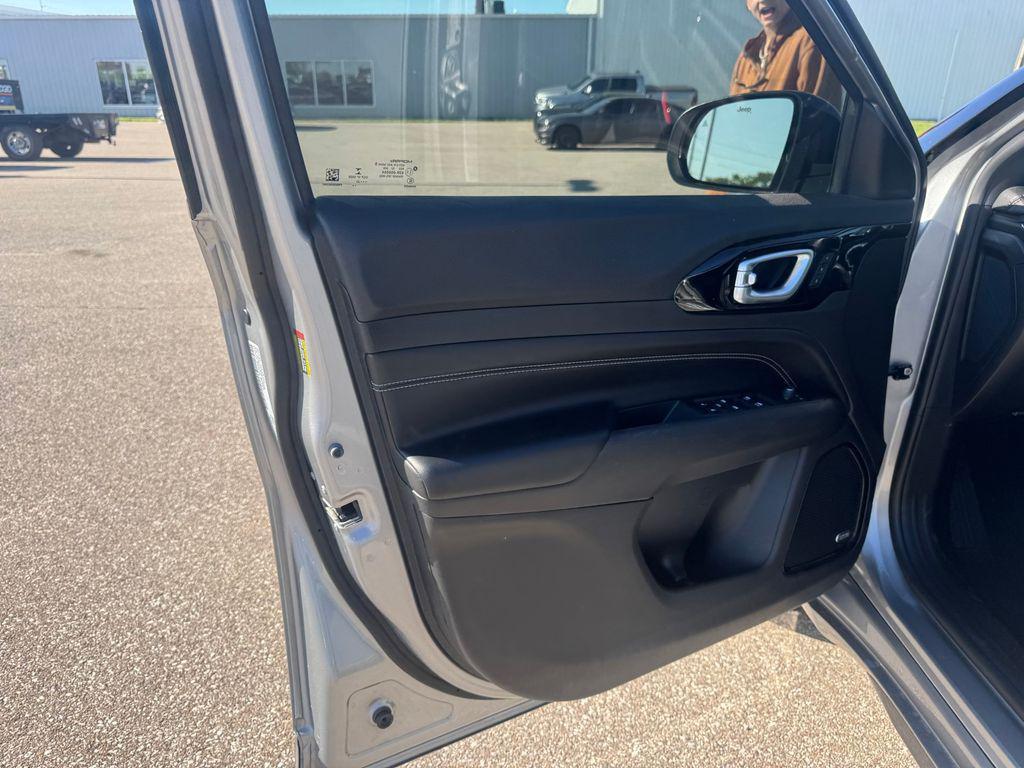 used 2022 Jeep Compass car, priced at $21,940