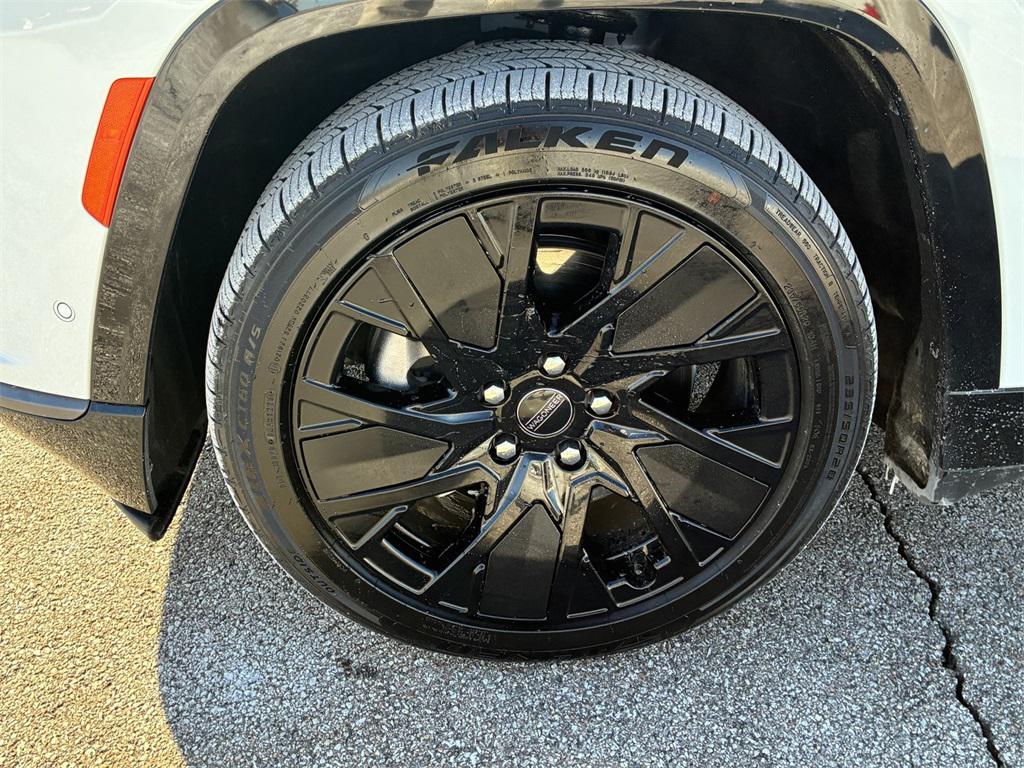 used 2024 Jeep Wagoneer S car, priced at $39,570