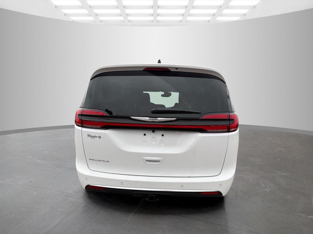 new 2026 Chrysler Pacifica car, priced at $54,860
