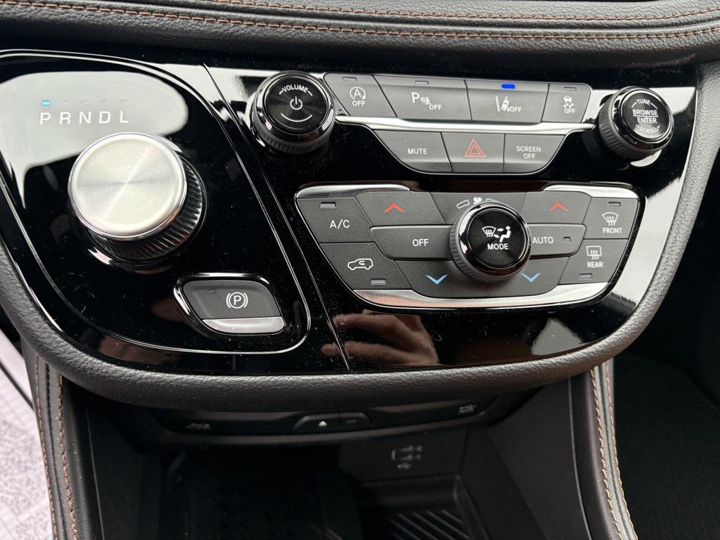 new 2026 Chrysler Pacifica car, priced at $54,860