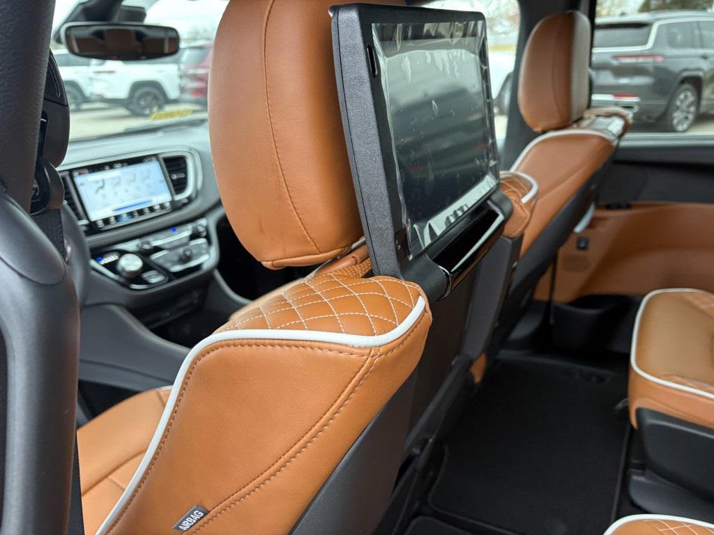 new 2026 Chrysler Pacifica car, priced at $54,860
