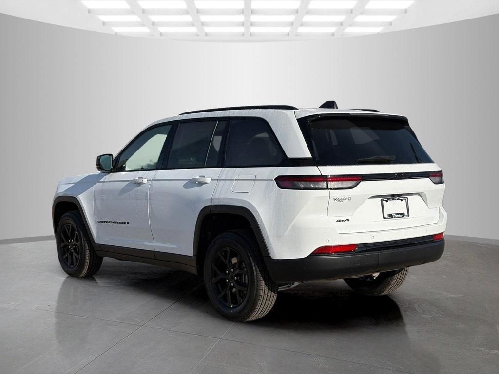new 2025 Jeep Grand Cherokee car, priced at $46,135