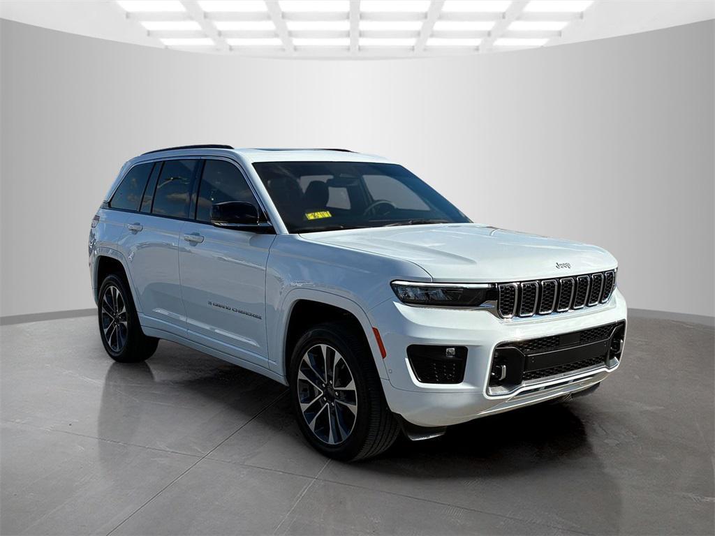 used 2024 Jeep Grand Cherokee car, priced at $43,358