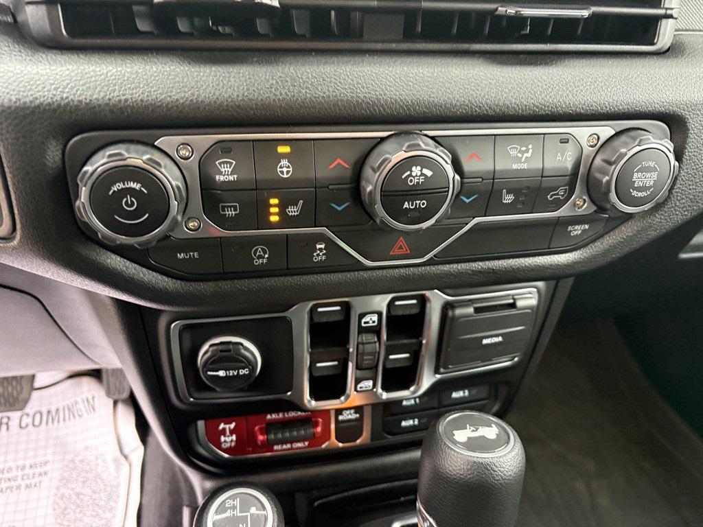 new 2025 Jeep Wrangler car, priced at $54,775