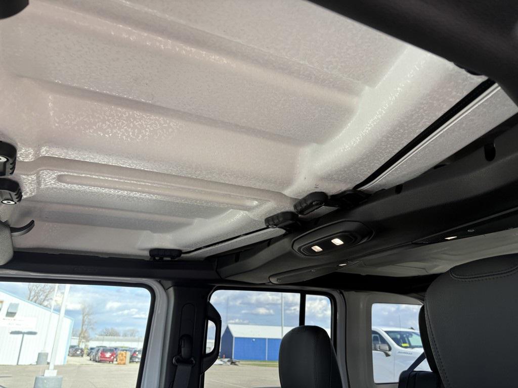 new 2025 Jeep Wrangler car, priced at $55,007