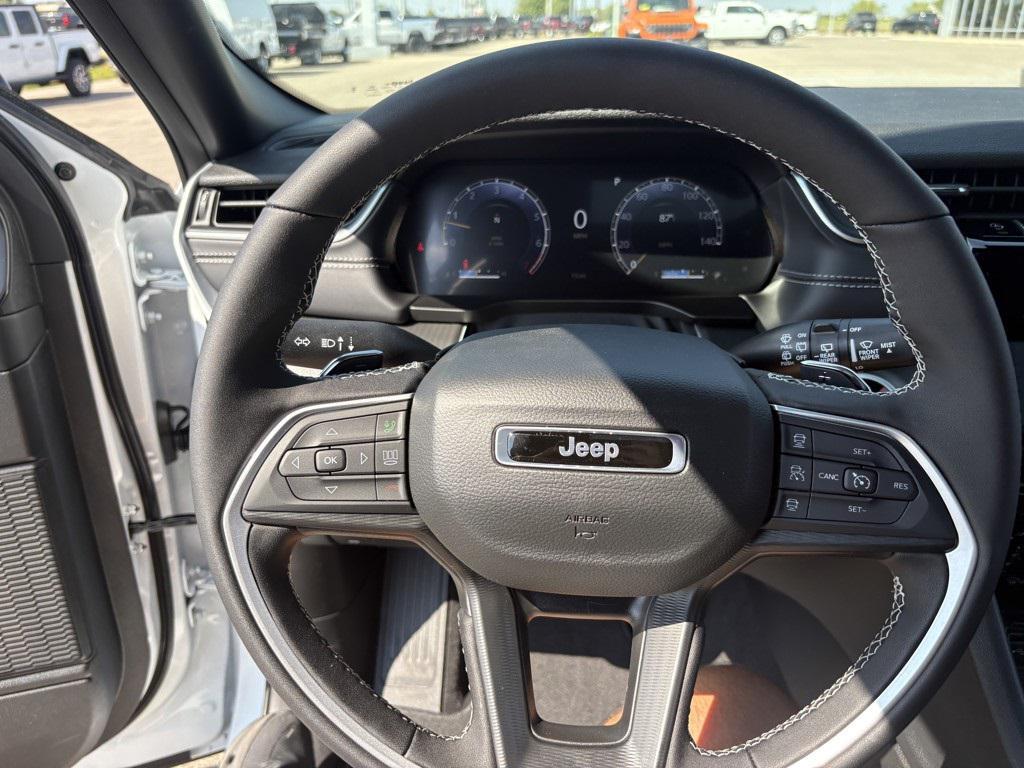 new 2025 Jeep Grand Cherokee L car, priced at $49,658