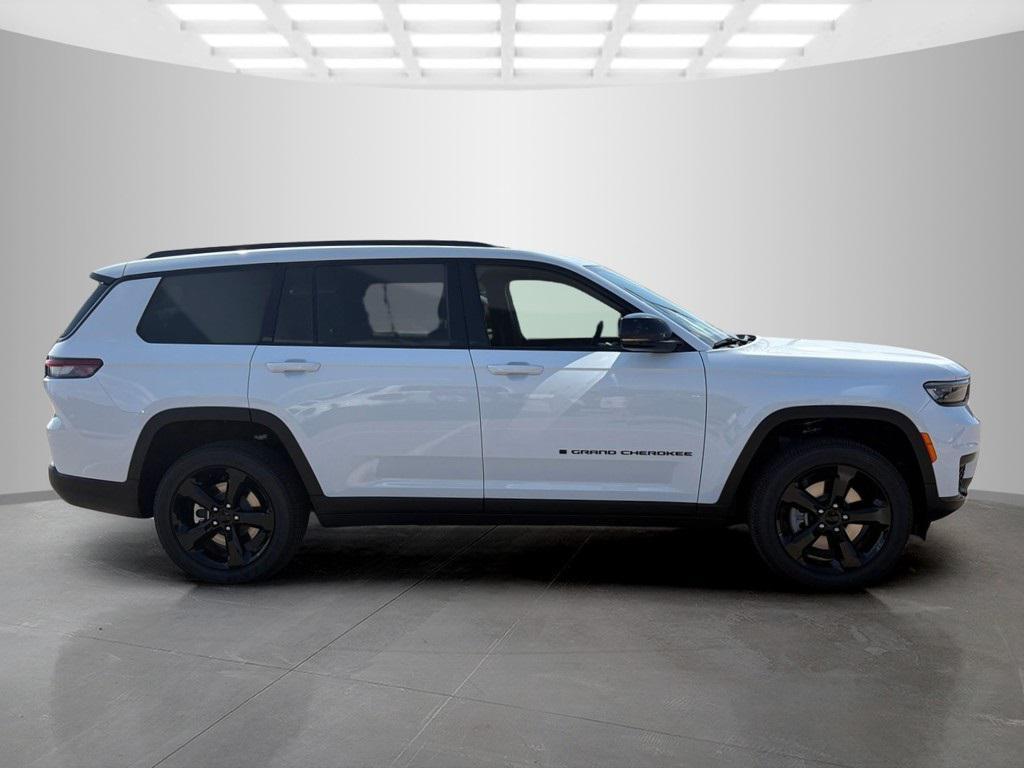 new 2025 Jeep Grand Cherokee L car, priced at $49,658