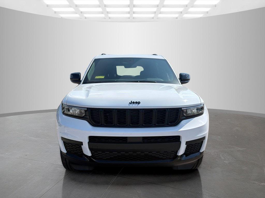 new 2025 Jeep Grand Cherokee L car, priced at $49,658