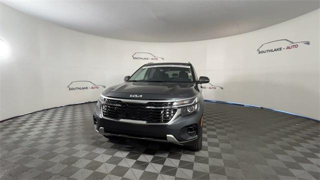 new 2026 Kia Seltos car, priced at $27,215