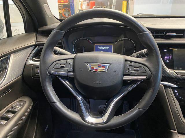 used 2023 Cadillac XT6 car, priced at $35,148
